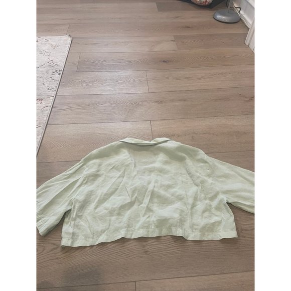 Top - Picture 2 of 2